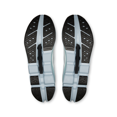 On Cloudflow 5 AD  / Hail | White