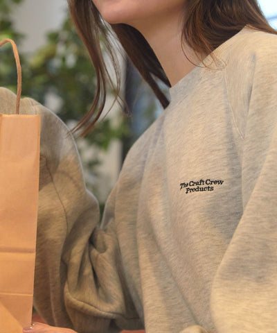 THE CRAFT CREW PRODUCTS / 內刷毛 插肩袖 圓領衫（LOGO刺繡．抽繩下擺）