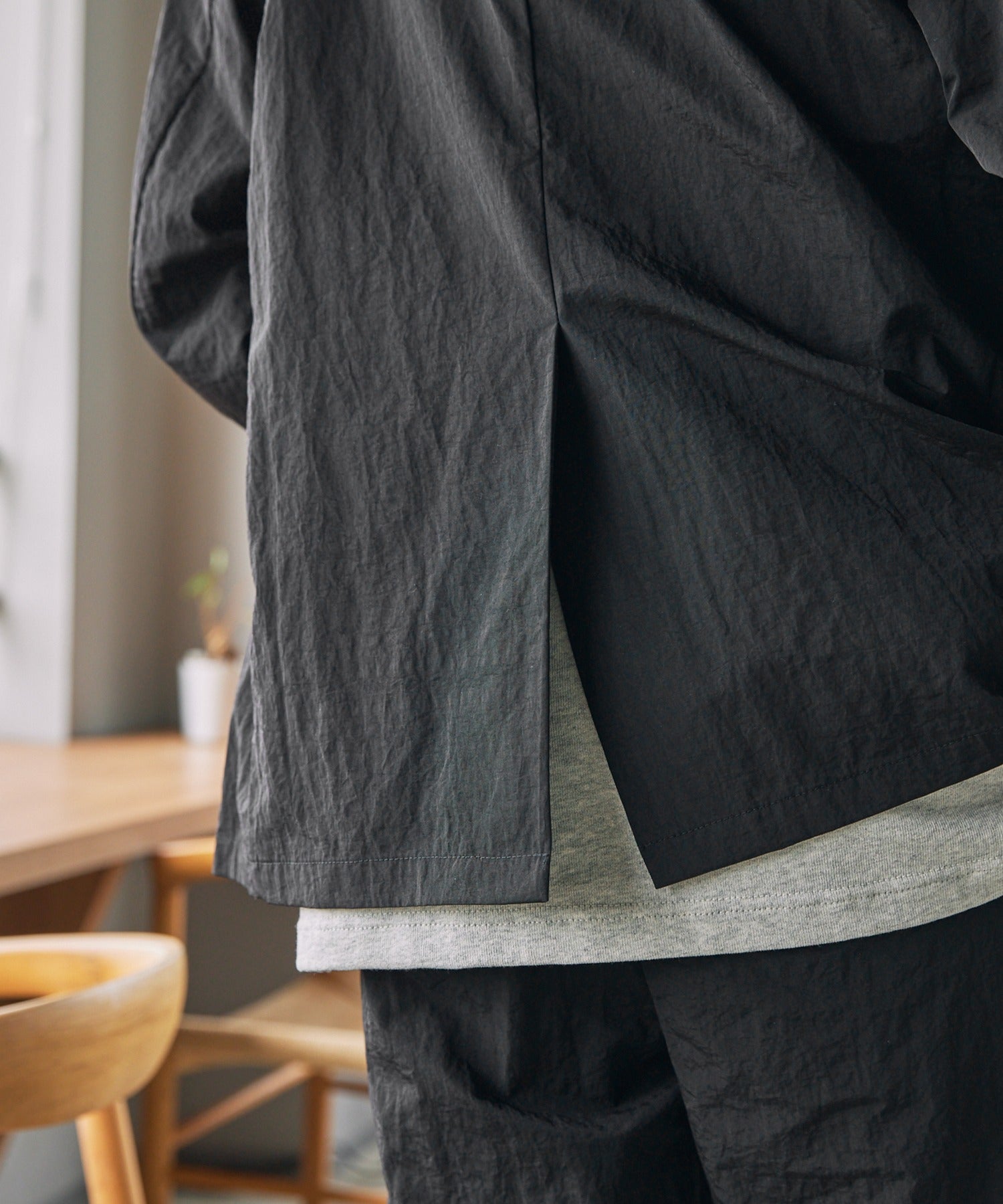 THE CRAFT CREW PRODUCTS / 多功能防潑防風 尼龍 西裝外套