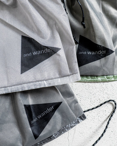 and wander UL sacoche with Dyneema / Dyneema® 複合纖維輕量防潑水隨身包