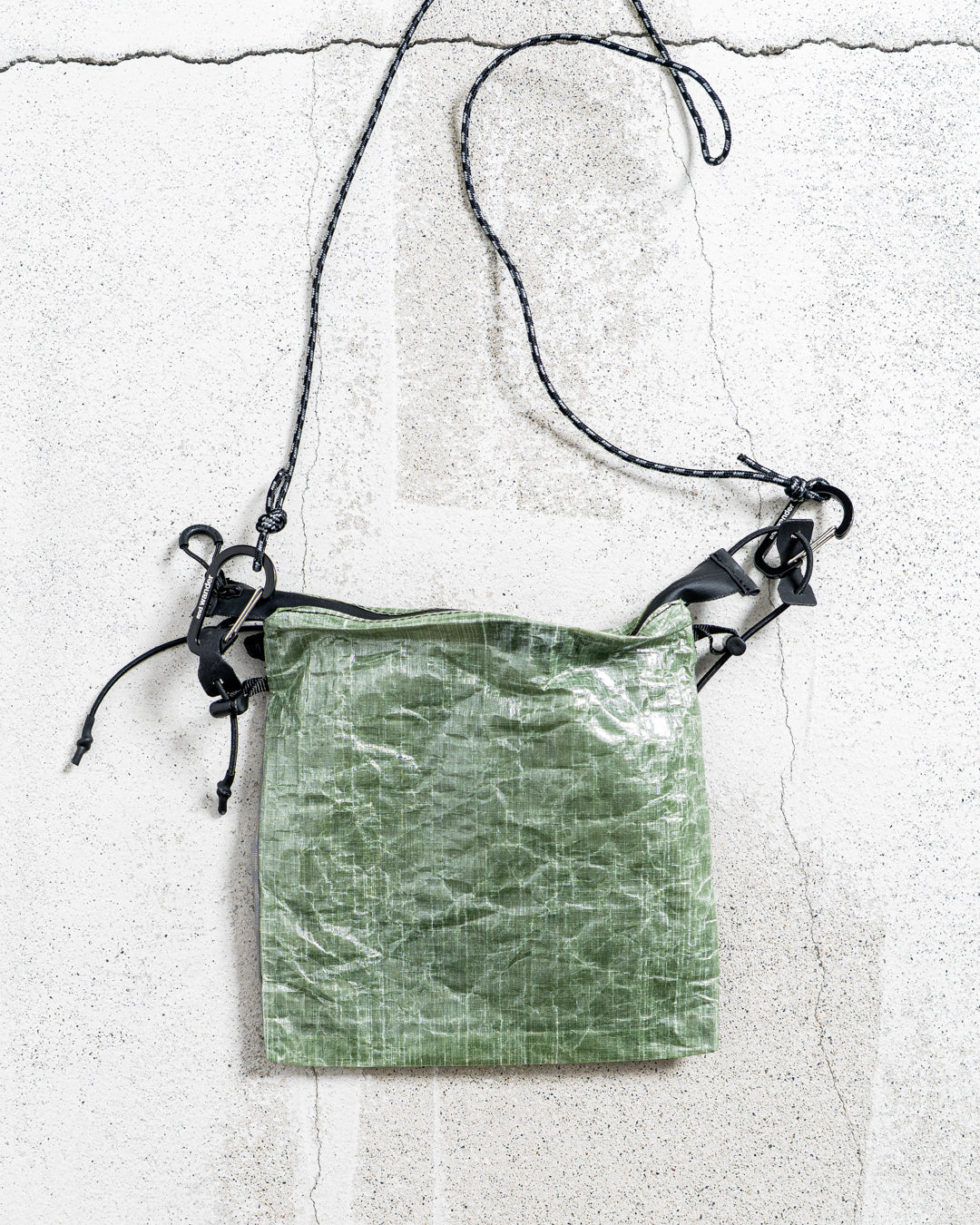 and wander UL sacoche with Dyneema / Dyneema® 複合纖維輕量防潑水隨身包