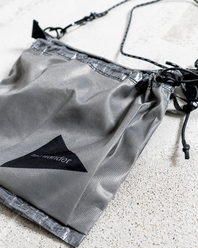 and wander UL sacoche with Dyneema / Dyneema® 複合纖維輕量防潑水隨身包