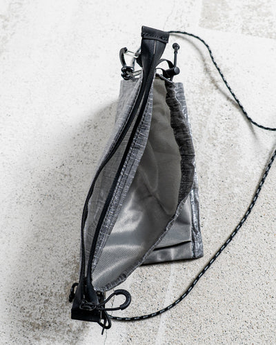 and wander UL sacoche with Dyneema / Dyneema® 複合纖維輕量防潑水隨身包