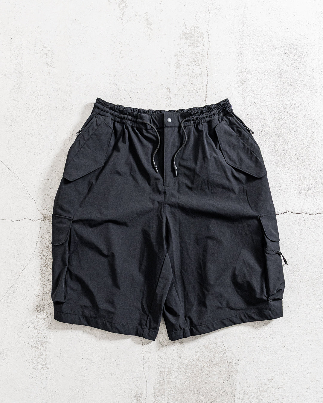 +phenix TECH WIDE CARGO SHORTS / 機能口袋工裝短褲