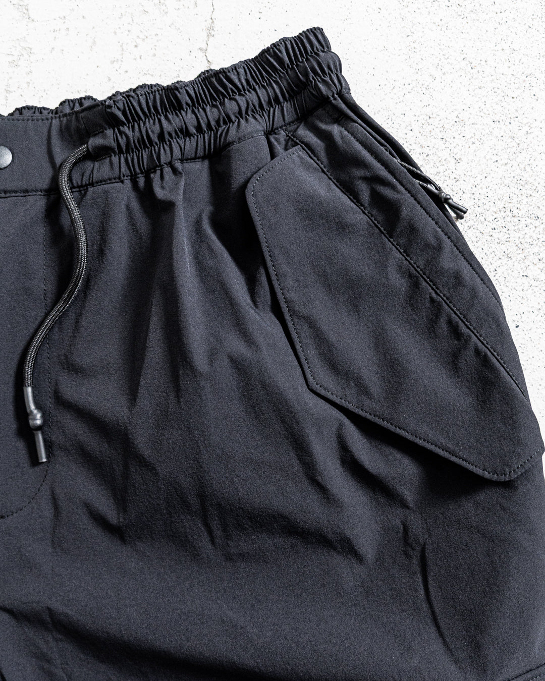 +phenix TECH WIDE CARGO SHORTS / 機能口袋工裝短褲