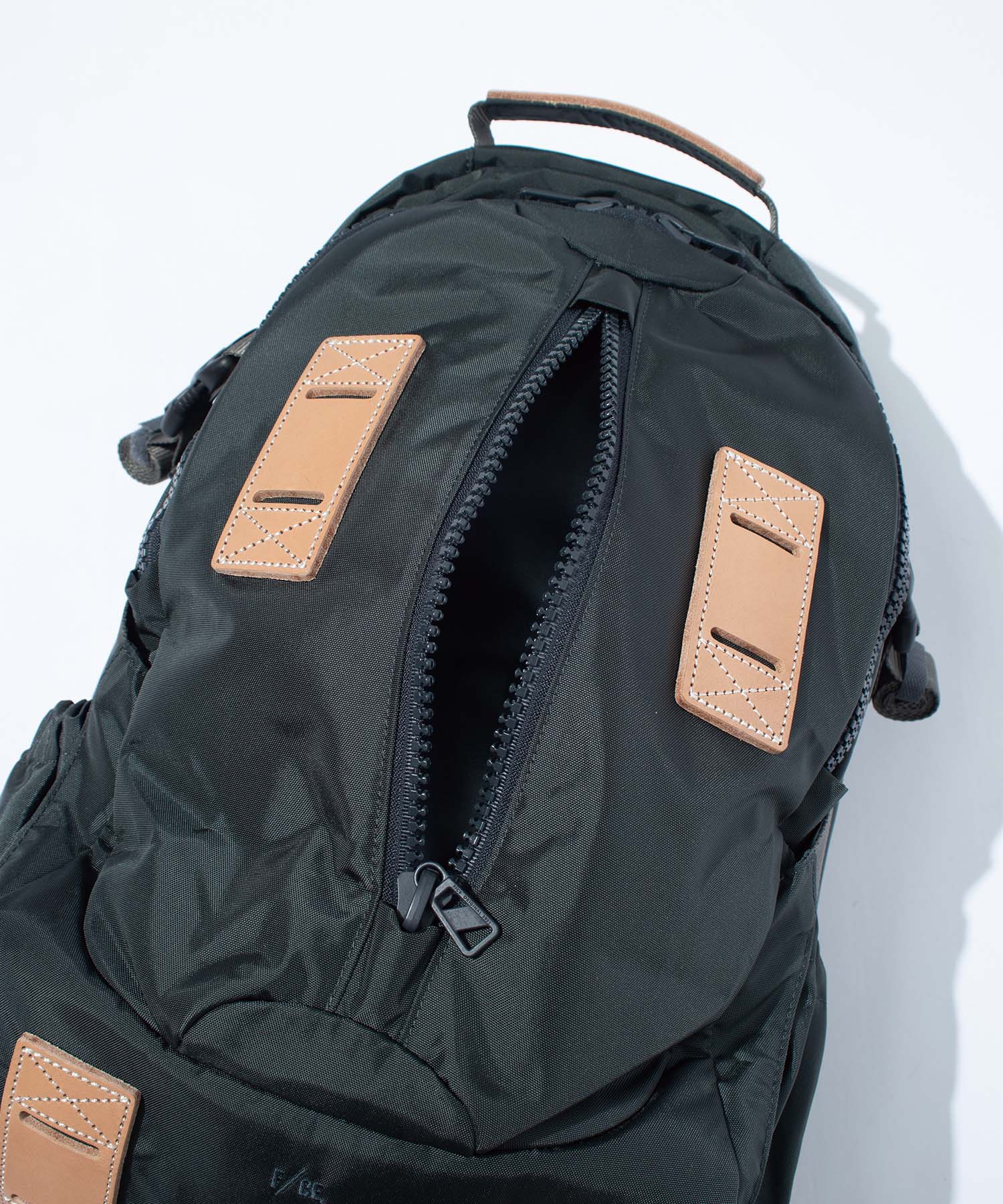 F/CE. 420 re/cor TRAVEL BP  / 28公升 後背包