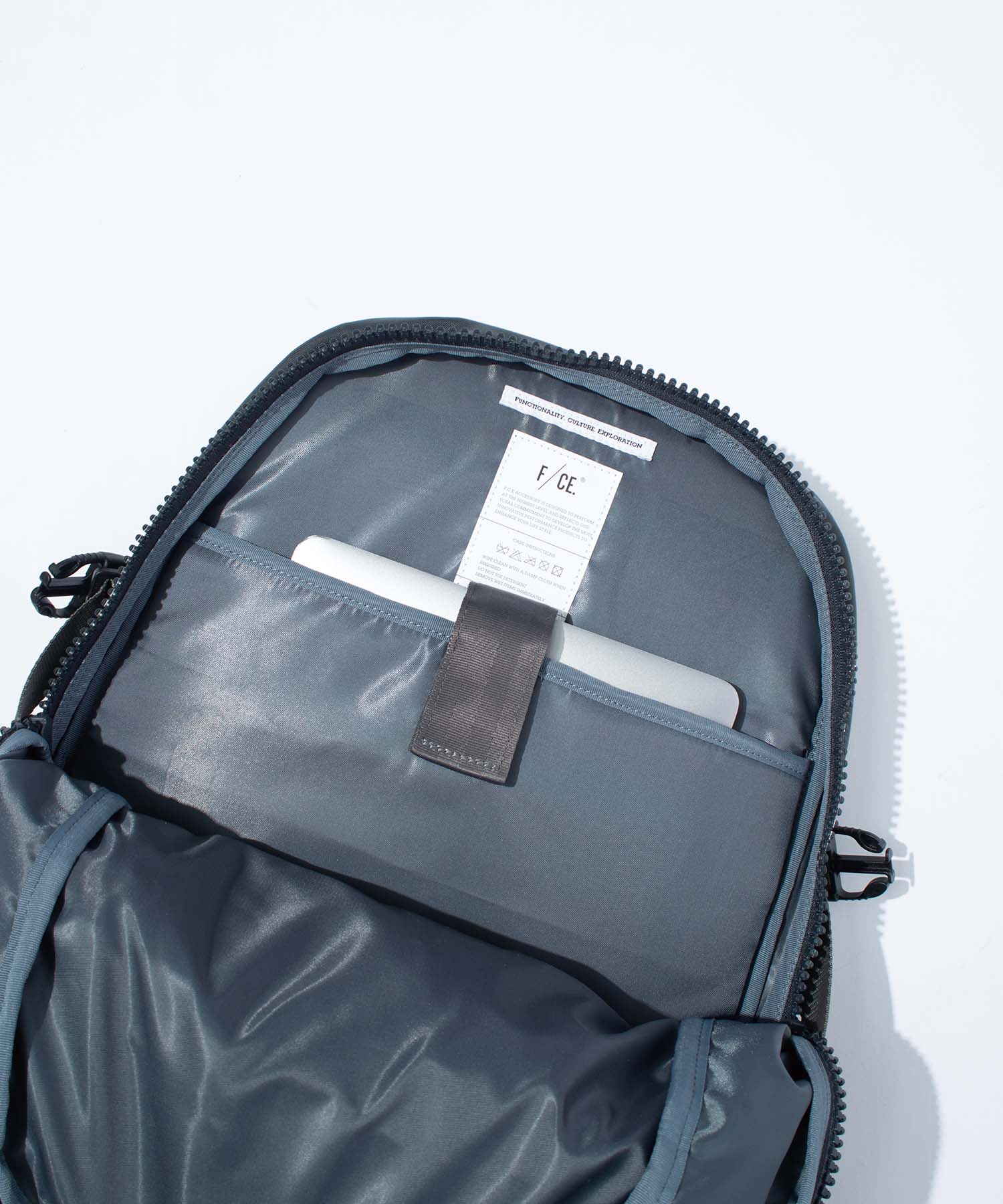 F/CE. 420 re/cor TRAVEL BP  / 28公升 後背包