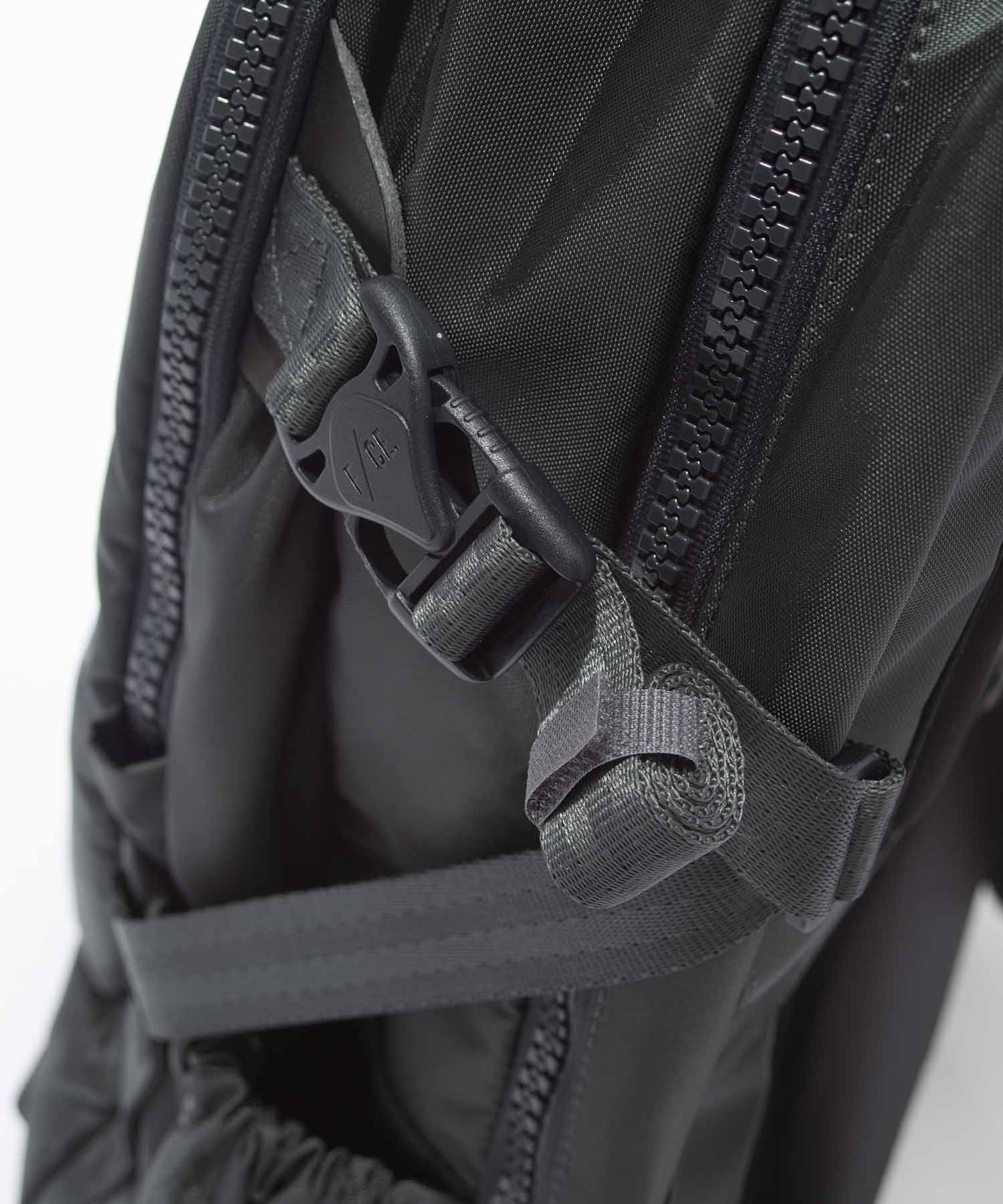 F/CE. 420 re/cor TRAVEL BP  / 33公升 後背包