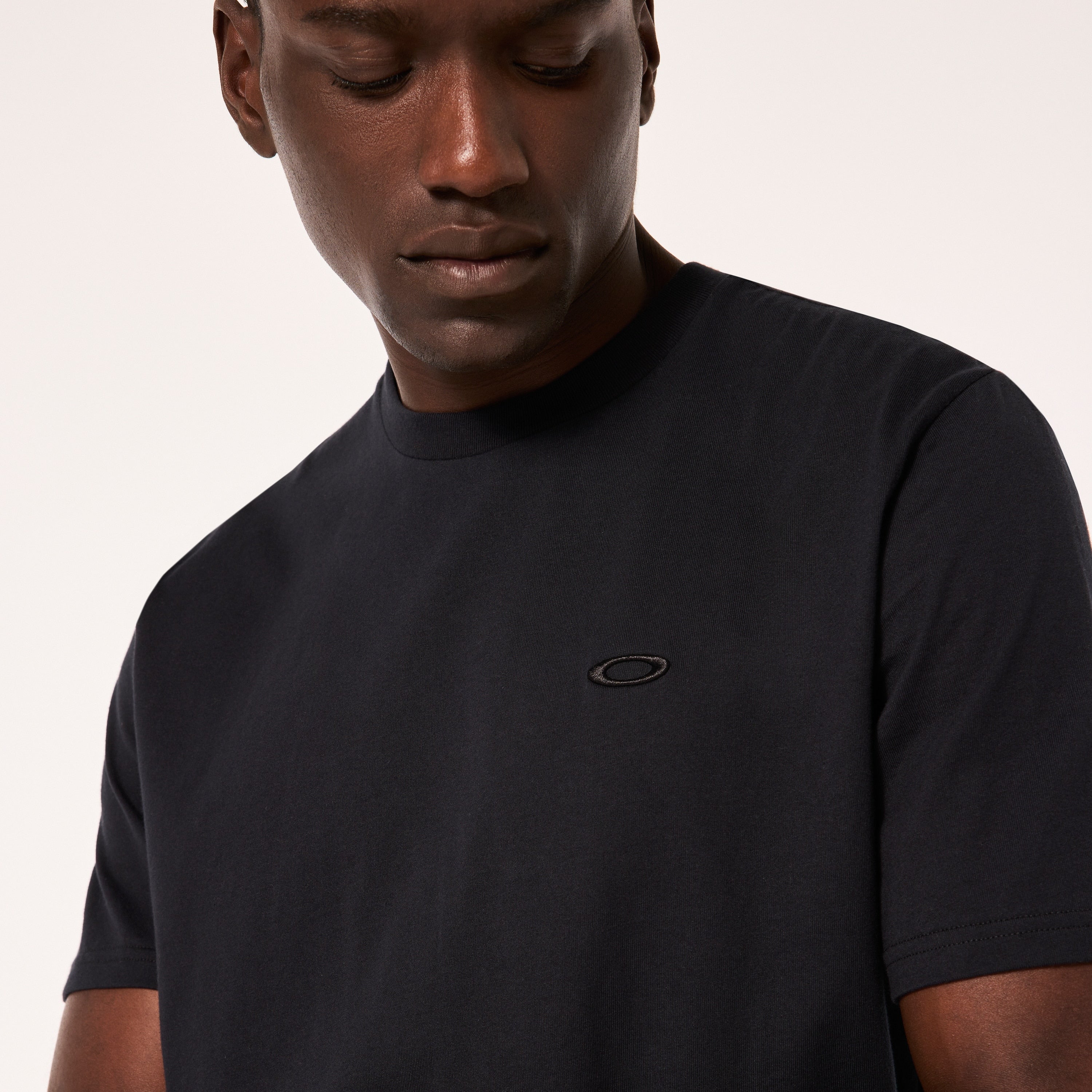 OAKLEY Relax Tee 2.0 / 刺繡小標 棉質 短袖T恤