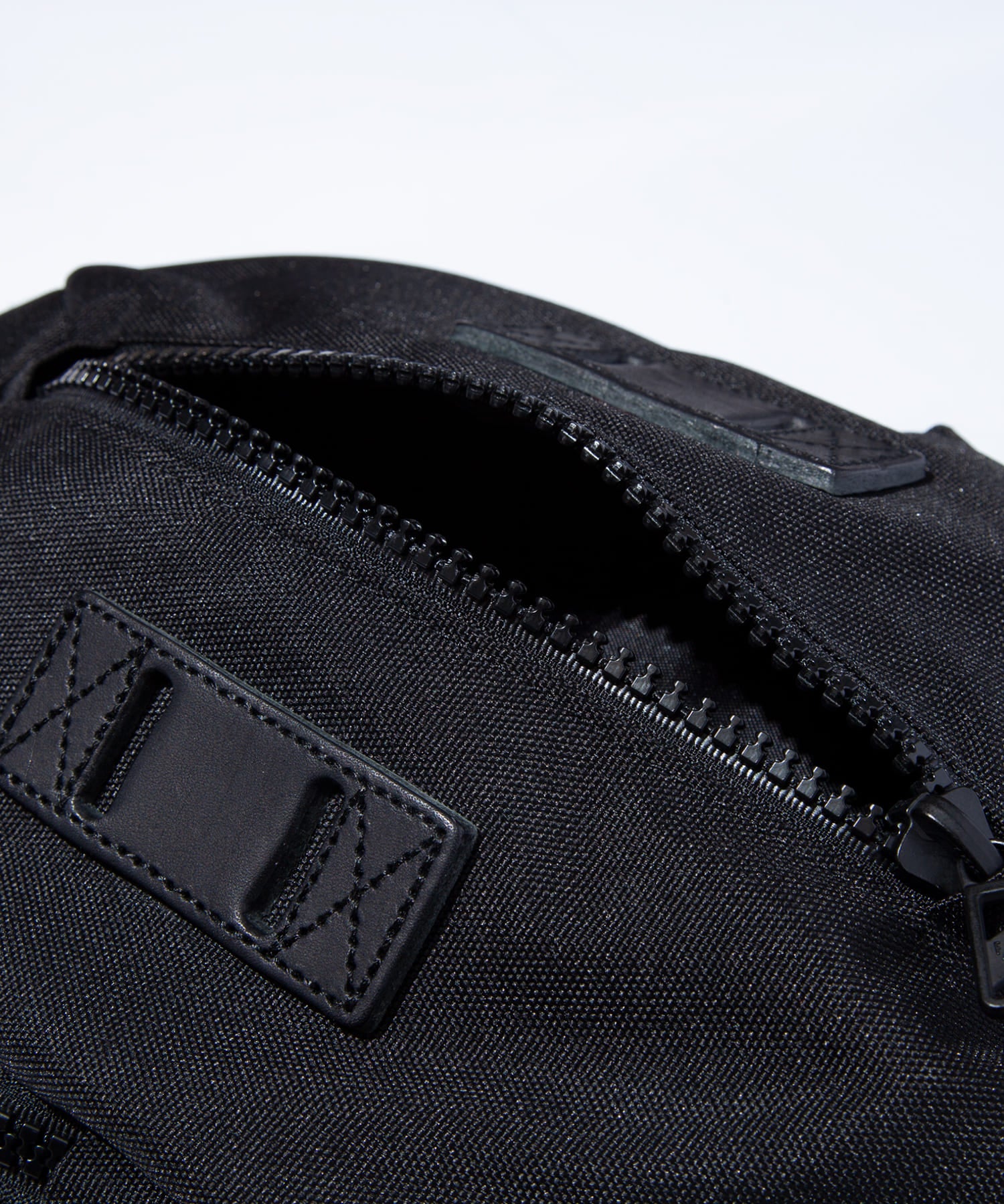 F/CE. 950 TRAVEL BP S  / 28公升 後背包
