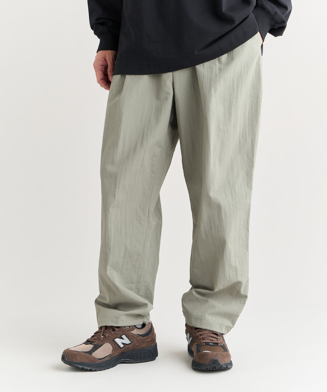 NANGA NYLON TUSSER TRACK PANTS / 輕量耐磨  機能束口長褲