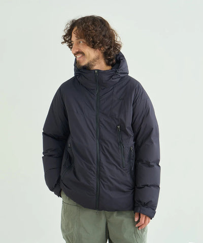 NANGA / MOUNTAIN BASE 混合結構羽絨外套