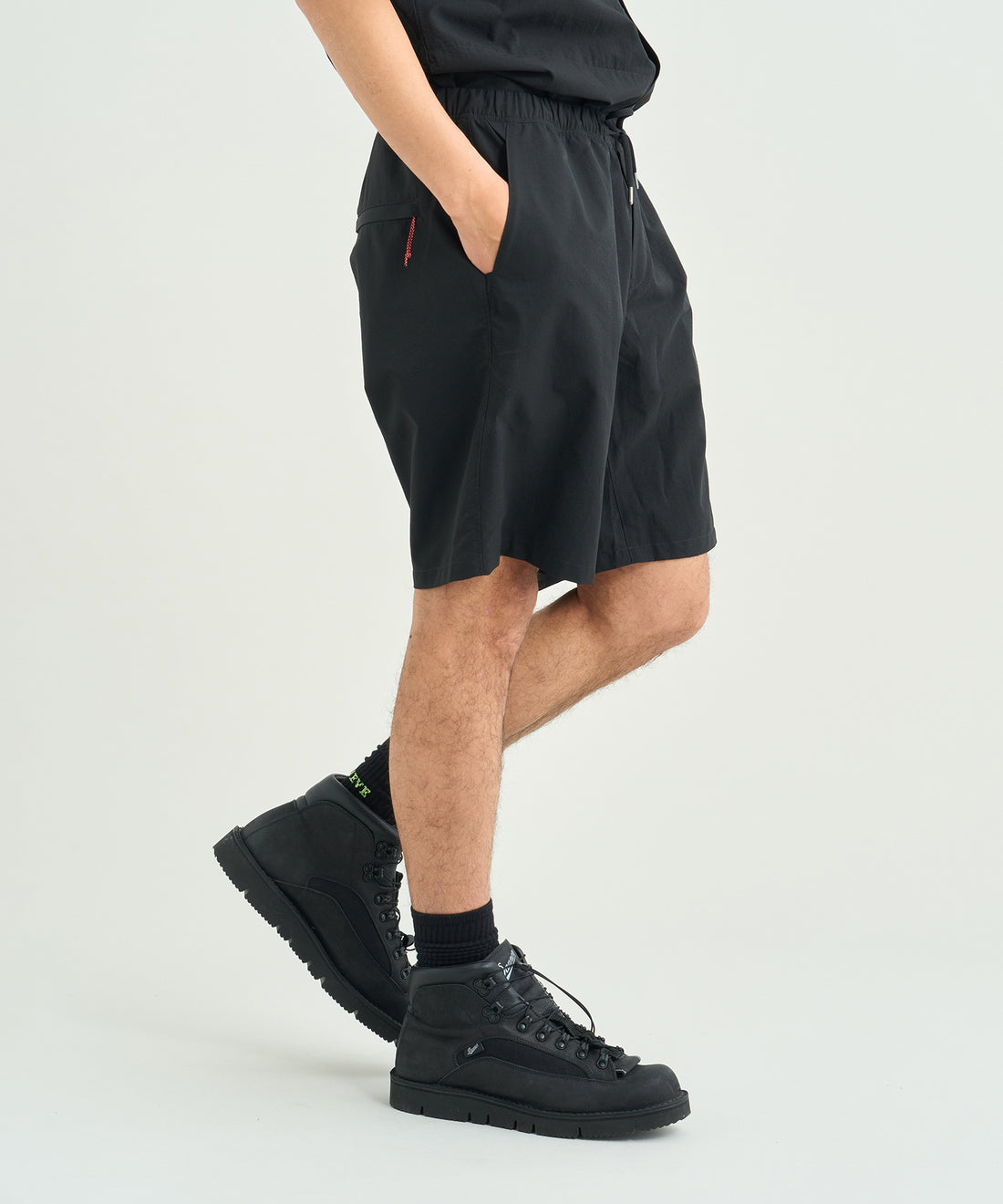 NANGA DotAir® COMFY SHORTS / 高機能透氣 DotAir® 輕量機能短褲