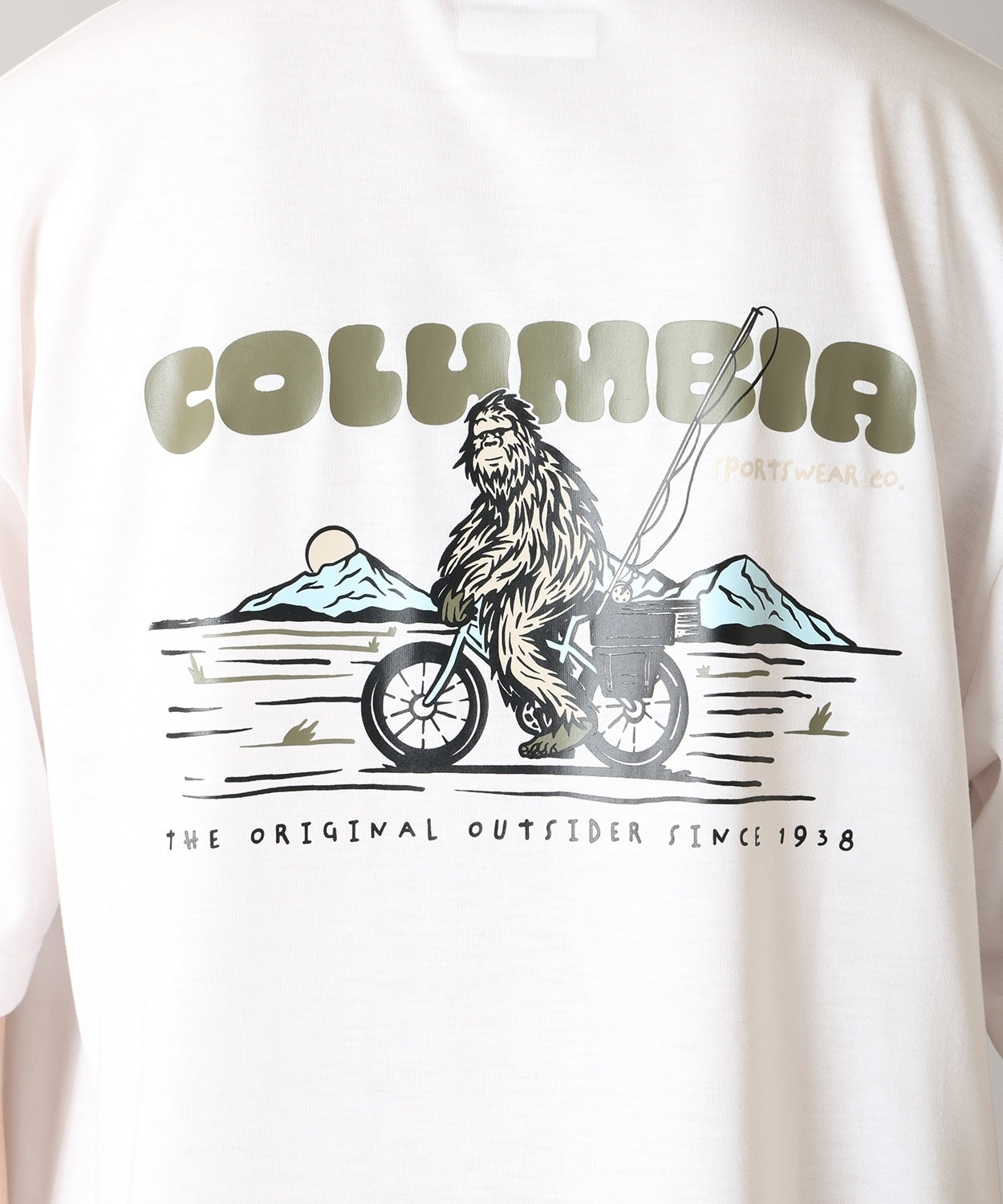 COLUMBIA Cedar Trail™ Back Graphic Tee /  雪人插畫 短袖T恤