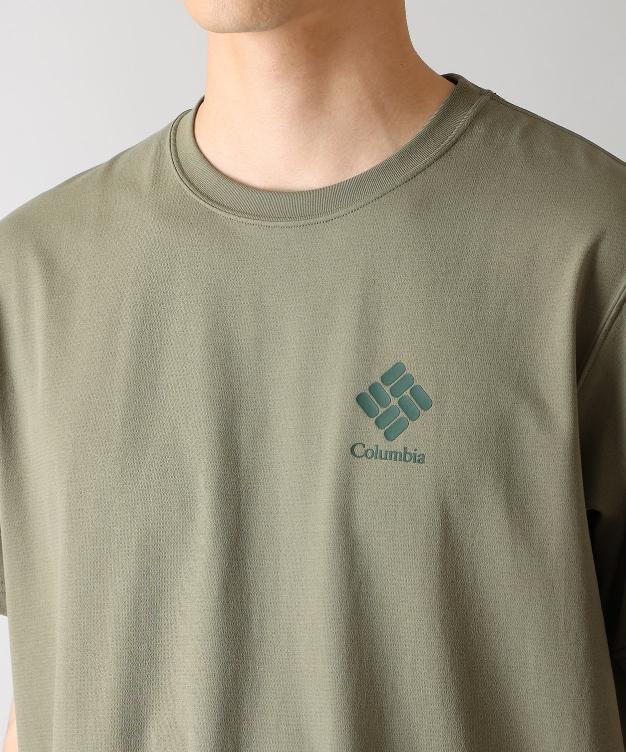 COLUMBIA Wildstep Path™ Graphic SS Tee / 吸濕速乾 防曬 小標 素面 短袖T恤