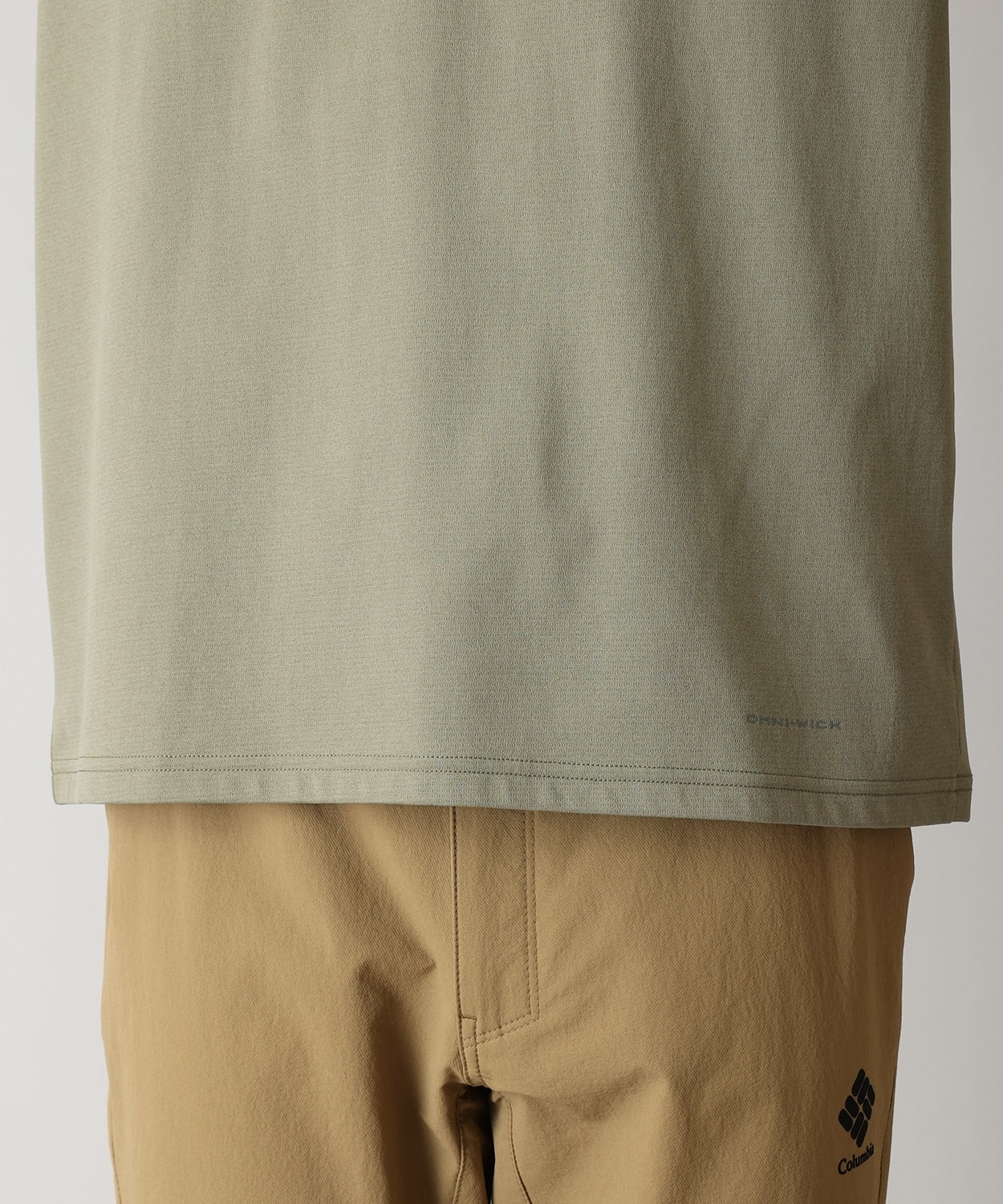 COLUMBIA Wildstep Path™ Graphic SS Tee / 吸濕速乾 防曬 小標 素面 短袖T恤