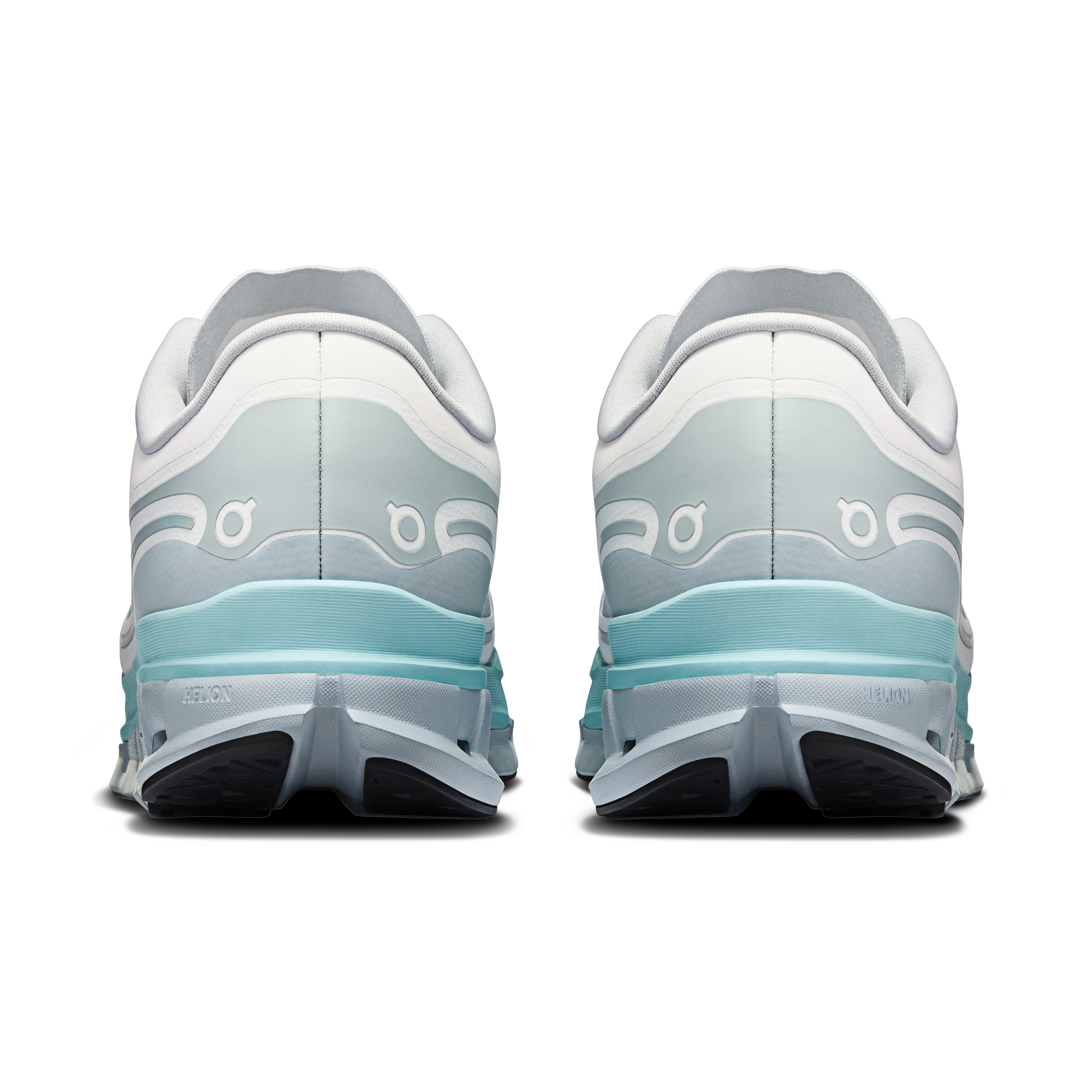 On Cloudflow 5 AD  / Hail | White