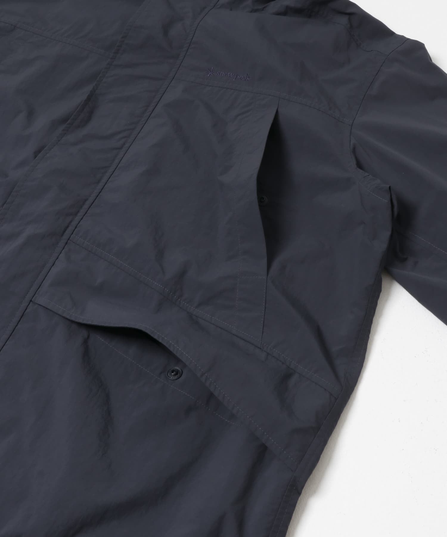 Snow Peak Apparel × DOORS / 日本聯名限定 尼龍潑水連帽外套