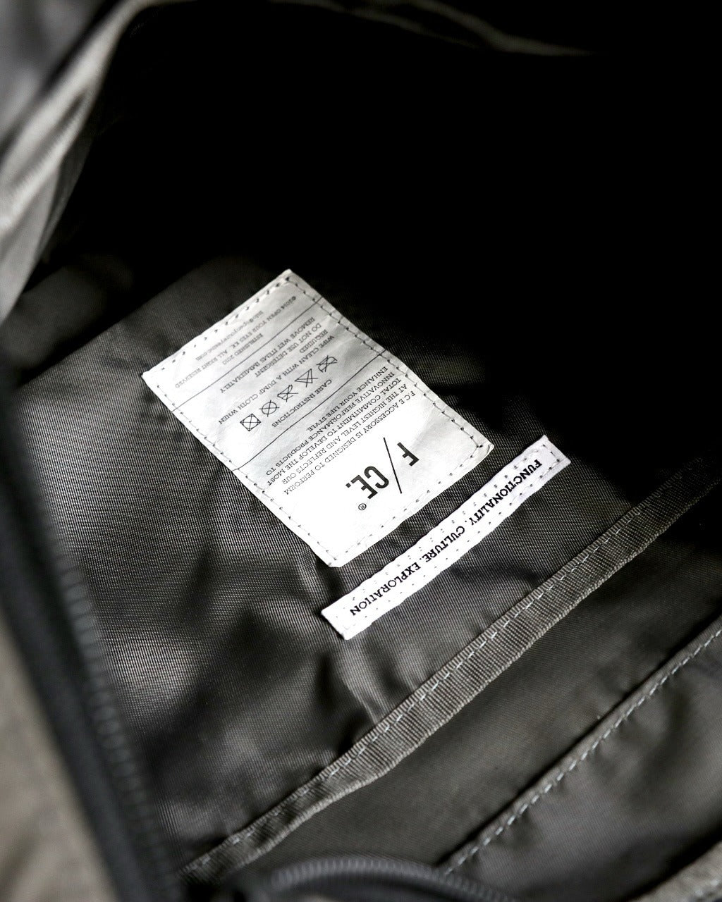 F/CE. / TEXTURED TWILL 2 WAY SHOULDER TOTE 兩用肩背托特包
