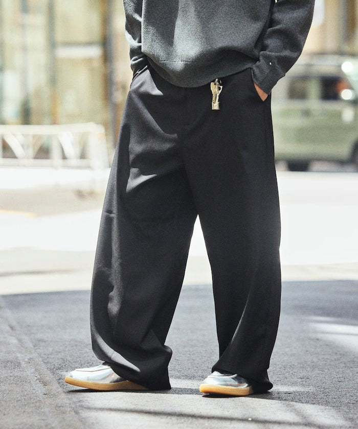 FREAK'S STORE／木桶型輪廓寬版西裝褲