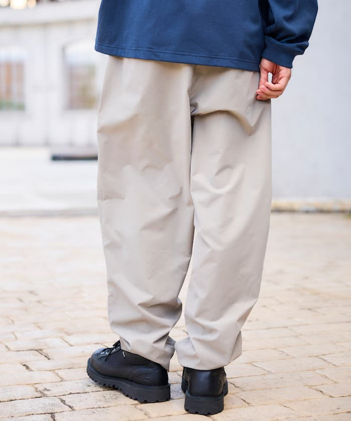 Columbia×FREAK'S STORE／日本聯名限定 寬版錐形登山褲