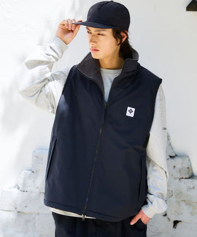 Columbia × FREAK'S STORE／日本聯名限定 雙面穿刷毛 立領背心