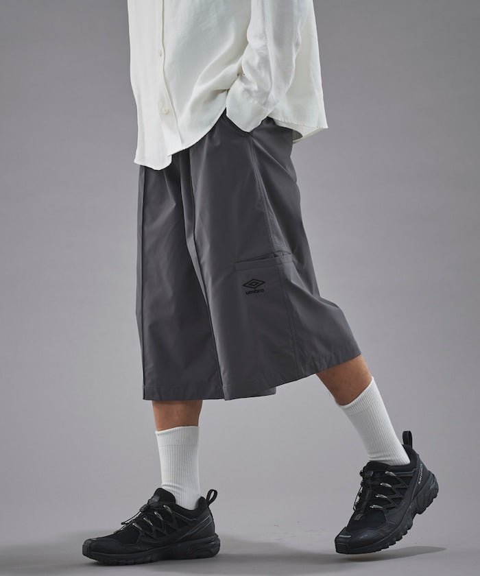 UMBRO / 別注尼龍寬版短褲