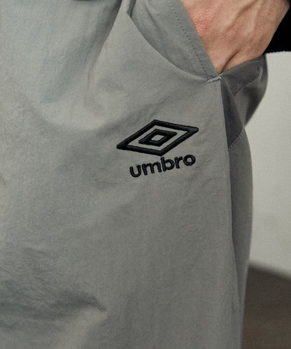 UMBRO / TECH NYLON PANTS 機能長褲