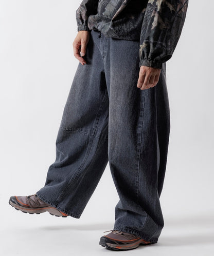 FREAK’S STORE / 彎刀牛仔褲