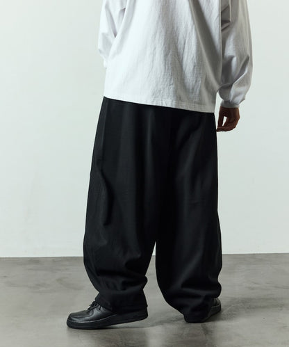 FREAK’S STORE / 寬版立體剪裁 棉褲