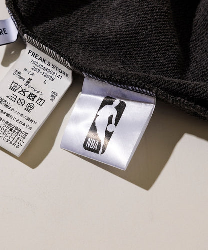 NBA x FREAK’S STORE / 隊徽貼紙圖案 圓領衫