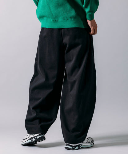 FREAK’S STORE / 寬版立體剪裁 棉褲