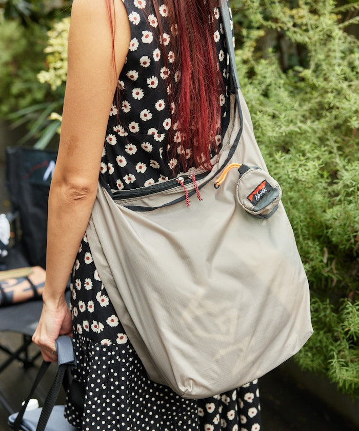 NANGA × FREAK’S STORE / 別注 POCKETABLE SHOULDER BAG 別注 輕量可收納斜背包