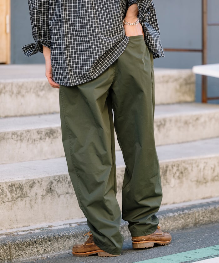 FREAK'S STORE / 雙褶斜紋布長褲