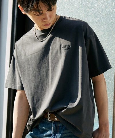 UMBRO / 吸水速乾 刺繡標誌 短袖T恤