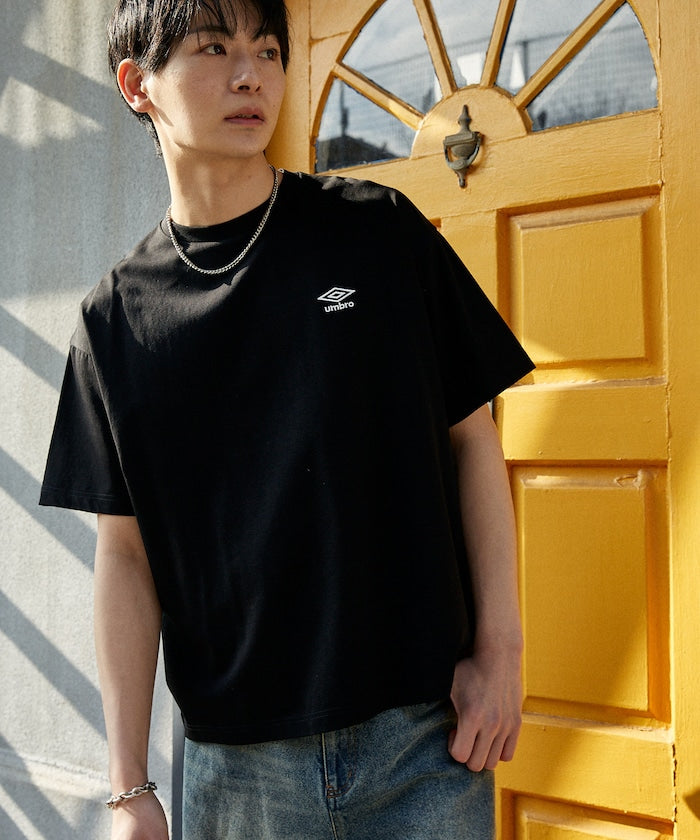 UMBRO / 吸水速乾 刺繡標誌 短袖T恤