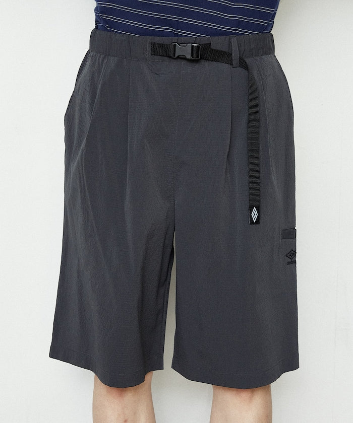 UMBRO / 打褶短褲