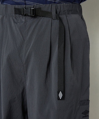 UMBRO / 打褶短褲