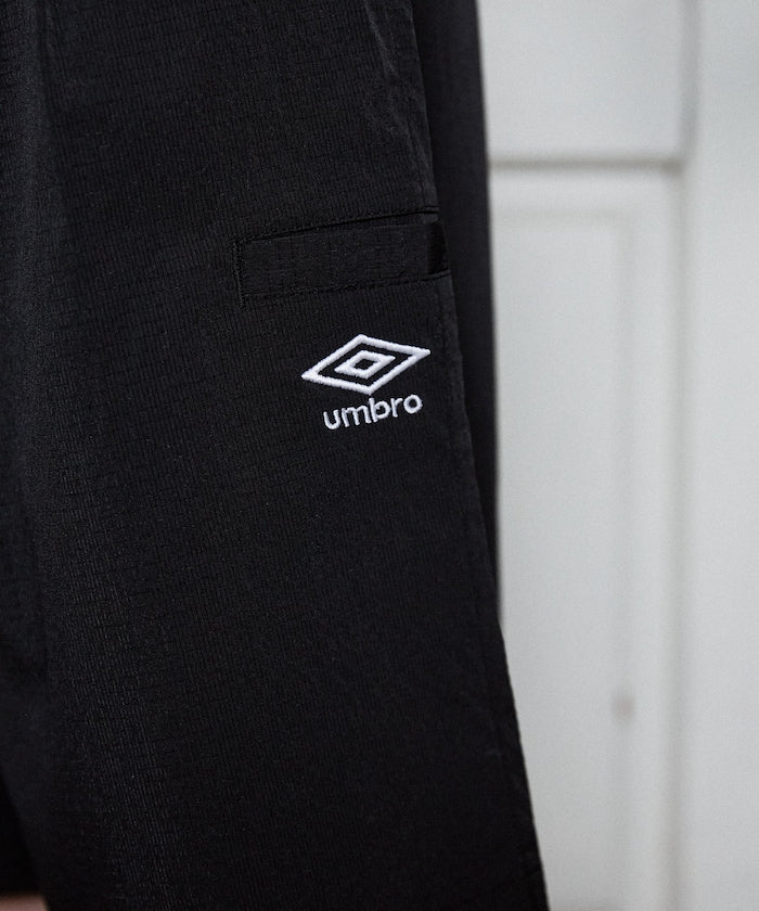 UMBRO / 打褶短褲