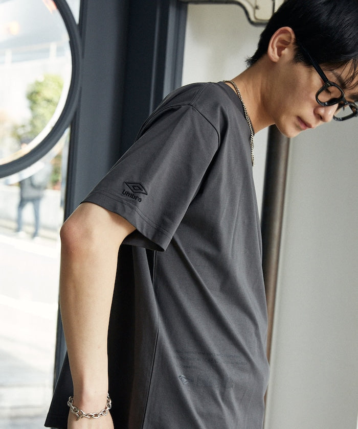 UMBRO / 圖像短袖T恤