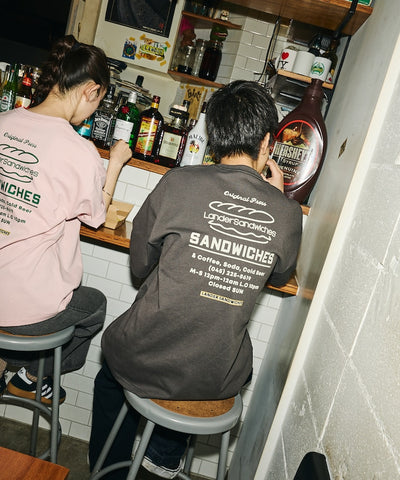 LANDER SANDWICHES × FREAK'S STORE / 背面印花 短袖T恤