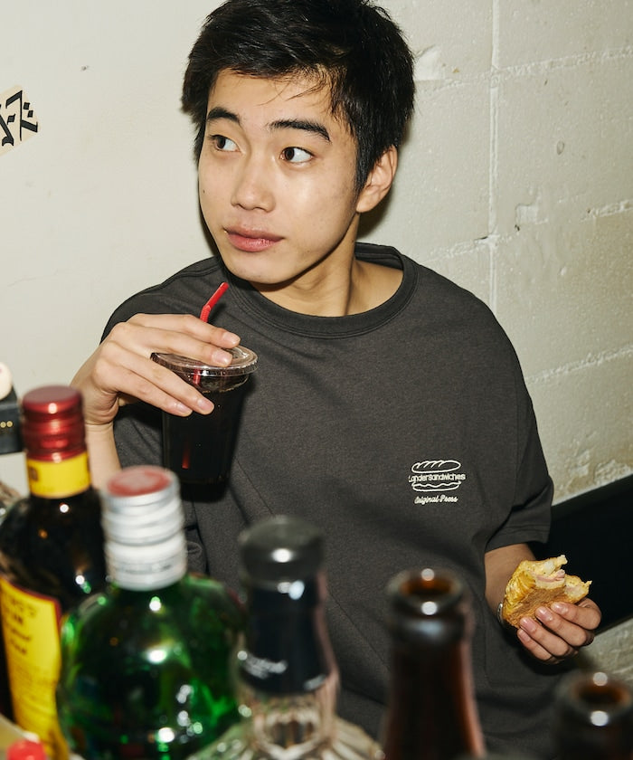 LANDER SANDWICHES × FREAK'S STORE / 背面印花 短袖T恤