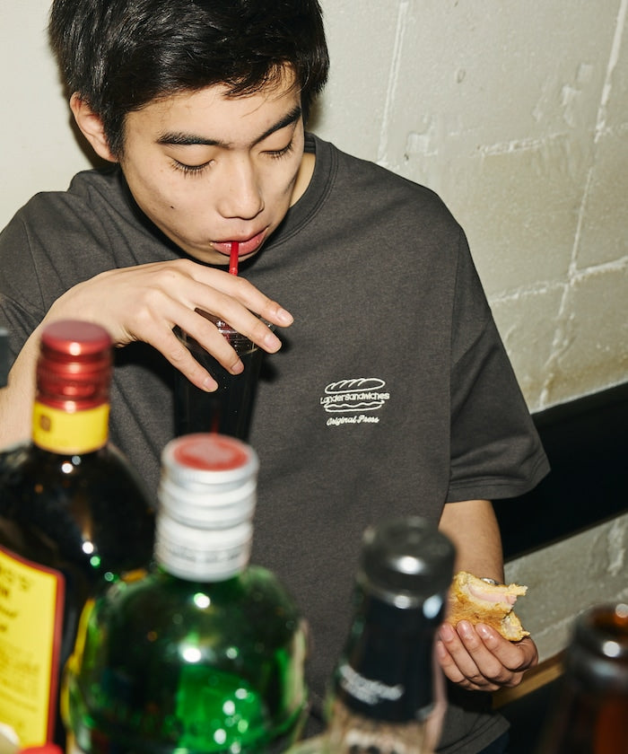 LANDER SANDWICHES × FREAK'S STORE / 背面印花 短袖T恤