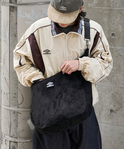 umbro × FREAK'S STORE / 磨毛圓弧單肩包