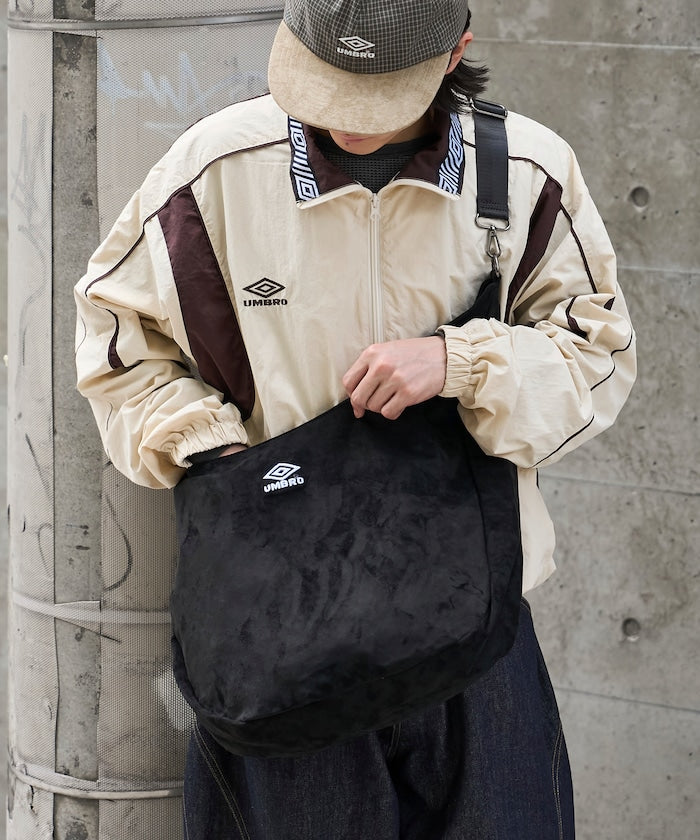 umbro × FREAK'S STORE / 磨毛圓弧單肩包
