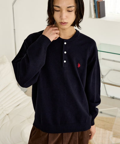 U.S. POLO ASSN. × PUBLUX / 單點刺繡亨利領針織衫（日本聯名限定）