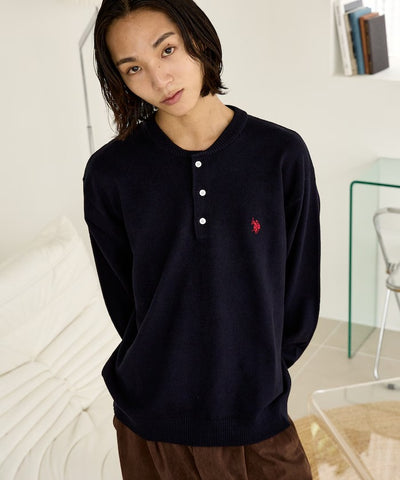 U.S. POLO ASSN. × PUBLUX / 單點刺繡亨利領針織衫（日本聯名限定）