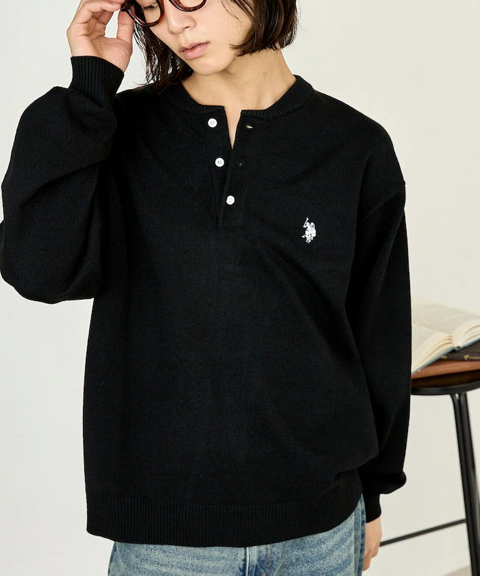 U.S. POLO ASSN. × PUBLUX / 單點刺繡亨利領針織衫（日本聯名限定）