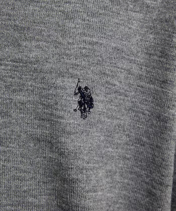 U.S. POLO ASSN. × PUBLUX / 單點刺繡亨利領針織衫（日本聯名限定）