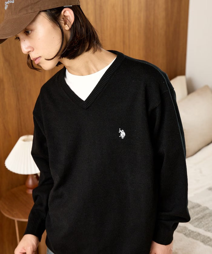 U.S. POLO ASSN. × PUBLUX / 刺繡V領針織衫（日本聯名限定）